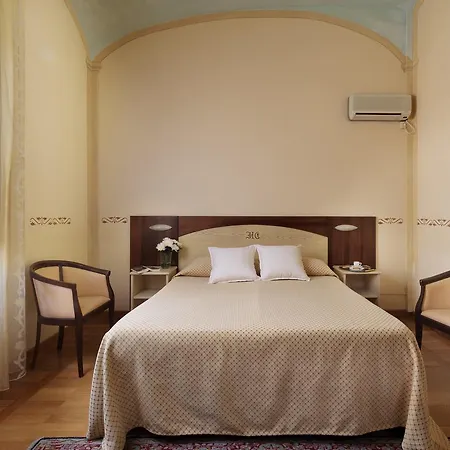 Szálloda Dei Capitani 3*