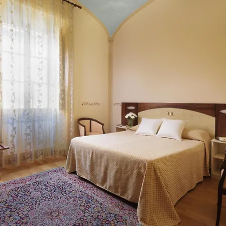 Hotel Dei Capitani 3*