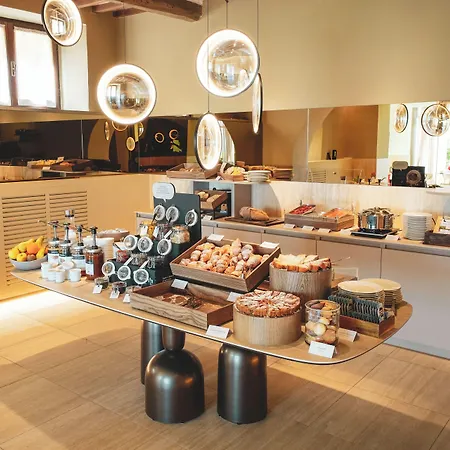 Dei Capitani Hotel 3*