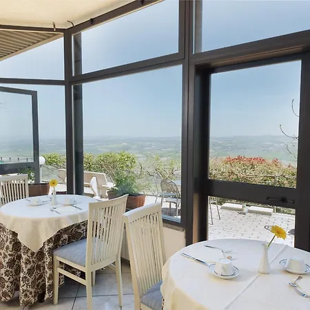 Hotel Dei Capitani Montalcino